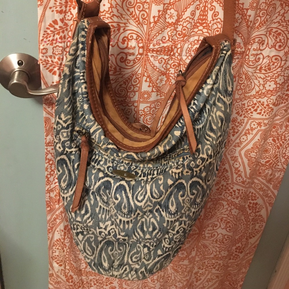 Lucky Brand San Clemente Canvas And Leather Purse Blue Paisley Crossbody Coconut